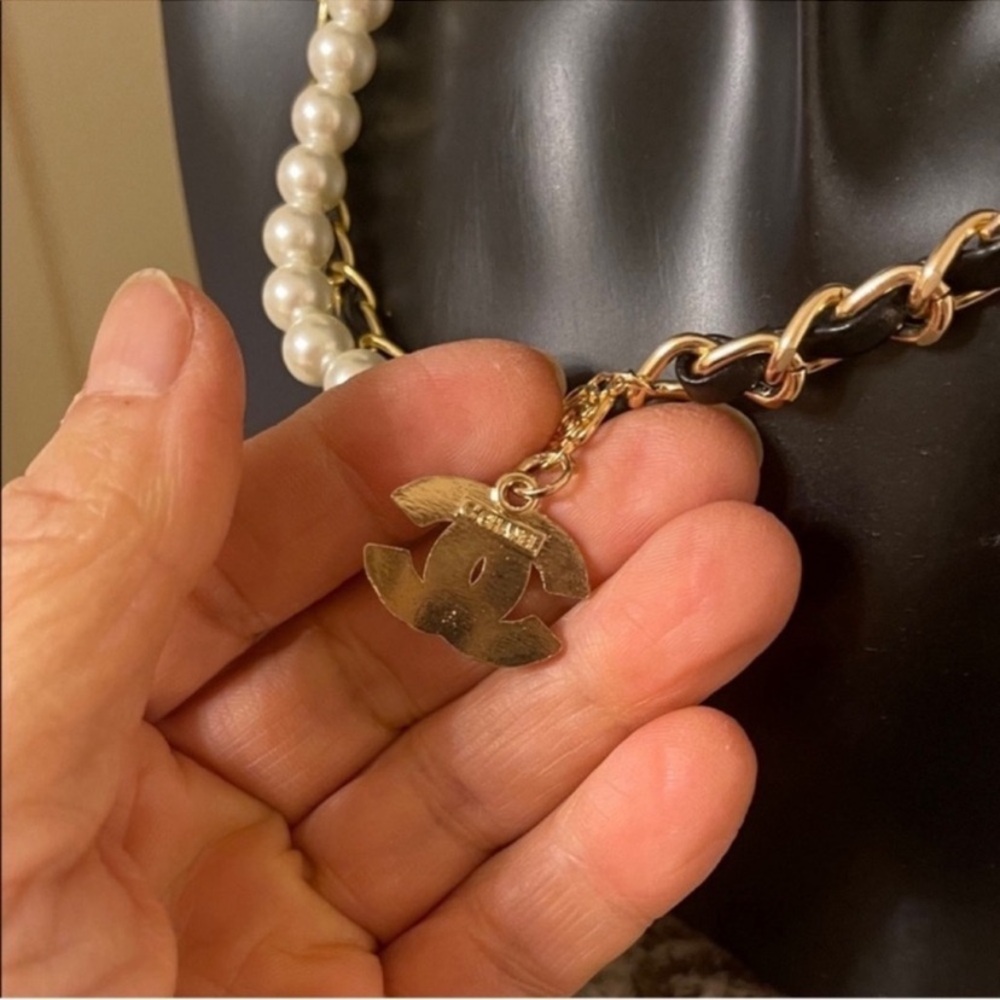 Chanel Gold and Black Chain Necklace with Pearl Accents - Picture 3 of 10